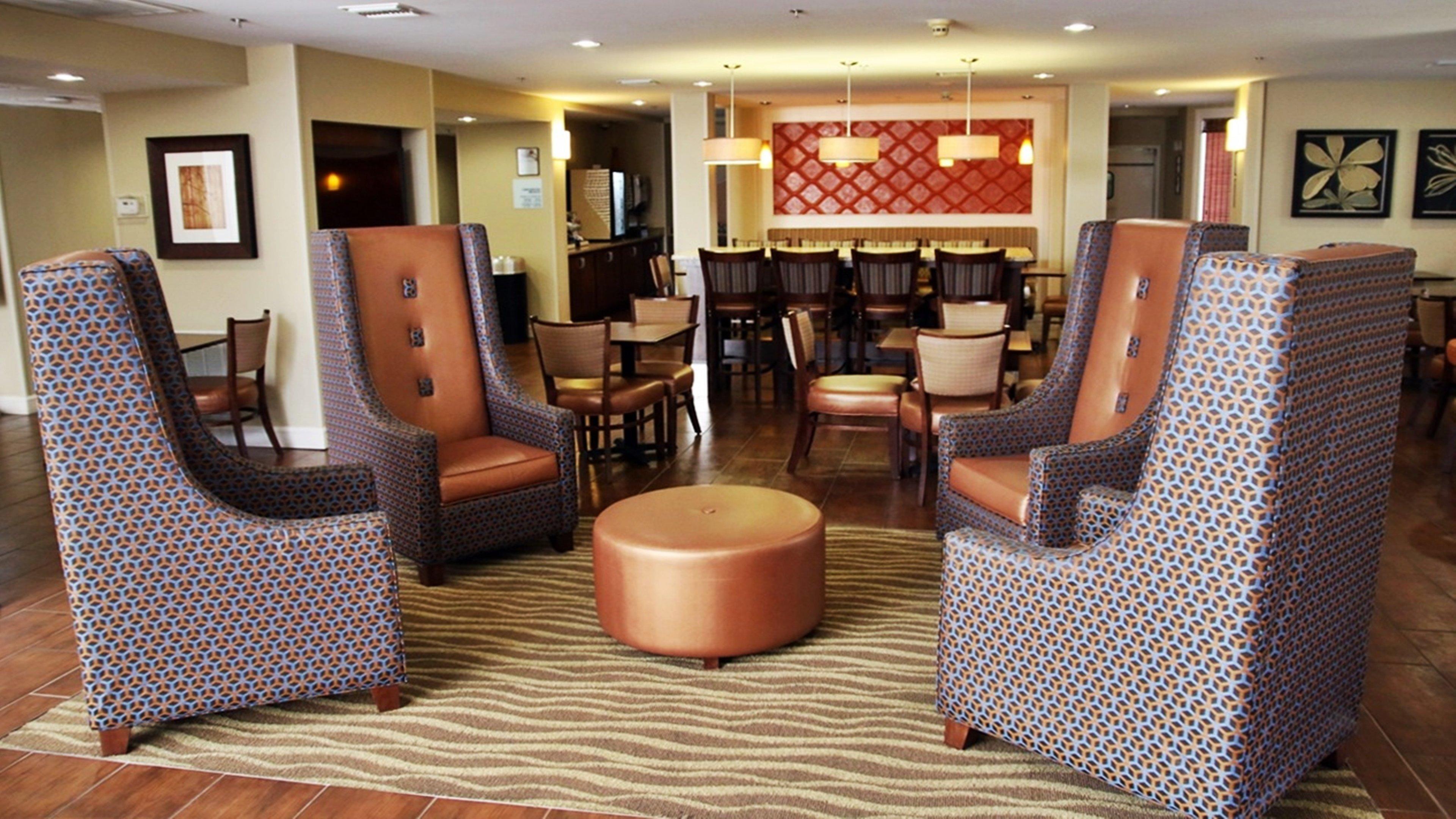Holiday Inn Express Tifton By Ihg Exterior foto
