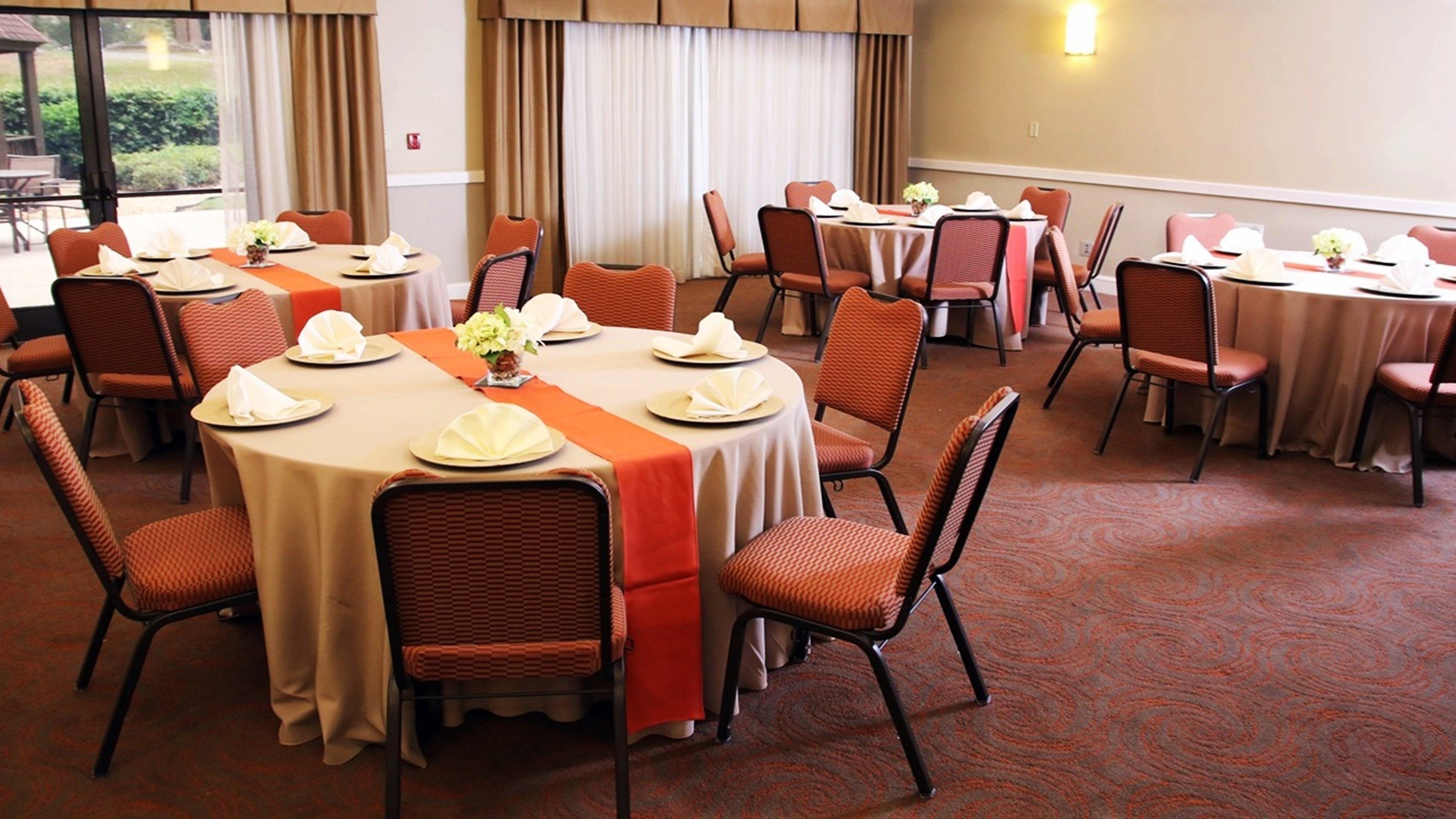 Holiday Inn Express Tifton By Ihg Exterior foto