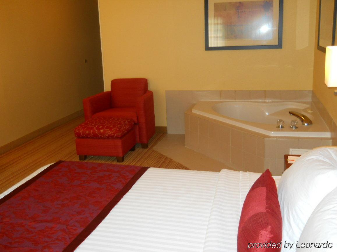 Holiday Inn Express Tifton By Ihg Zimmer foto