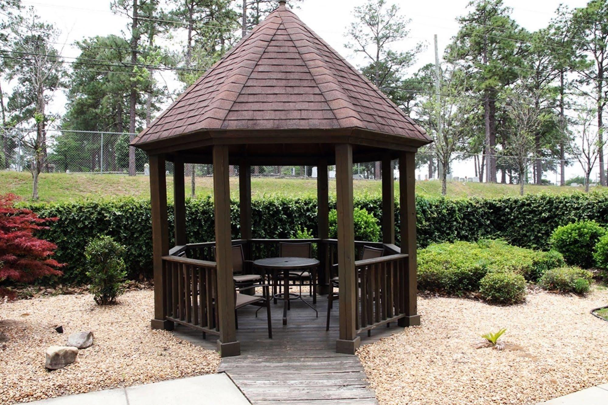 Holiday Inn Express Tifton By Ihg Exterior foto